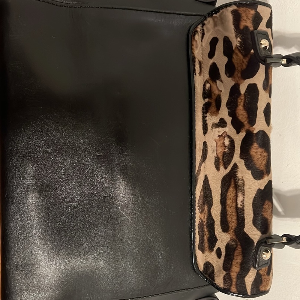 ⭐️ SALE ⭐️ Kate Spade Leather Jaguar Print Fur Lined Purse - Picture 5 of 7